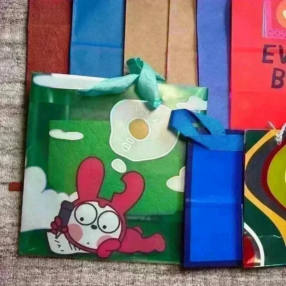 5 POUNDS 39 Pcs Gift Bags For All Occasions — Birthday Baby Shower Christmas